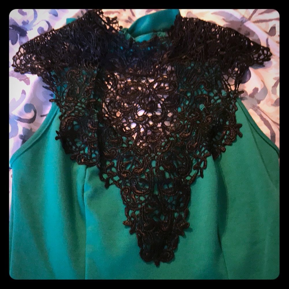 Dressy top, emerald green!